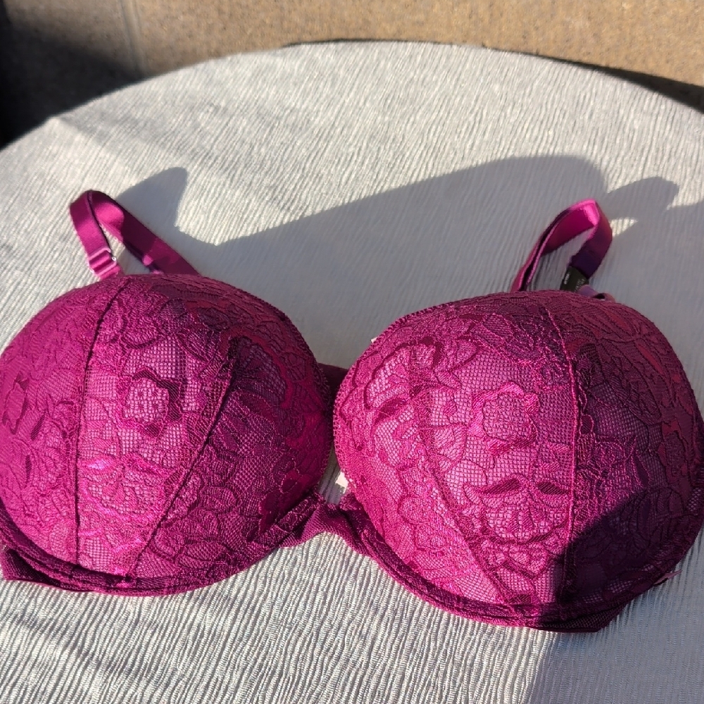 Victoria's Secret Fuchsia Lace Bra 38D - Picture 2 of 8